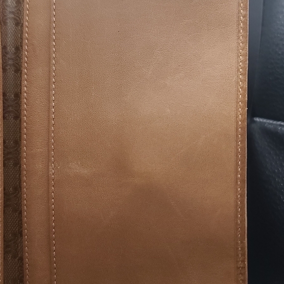 Celine bifold - Picture 11 of 16